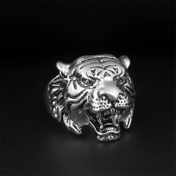 Men’s Tiger Ring - Picture 1 of 2